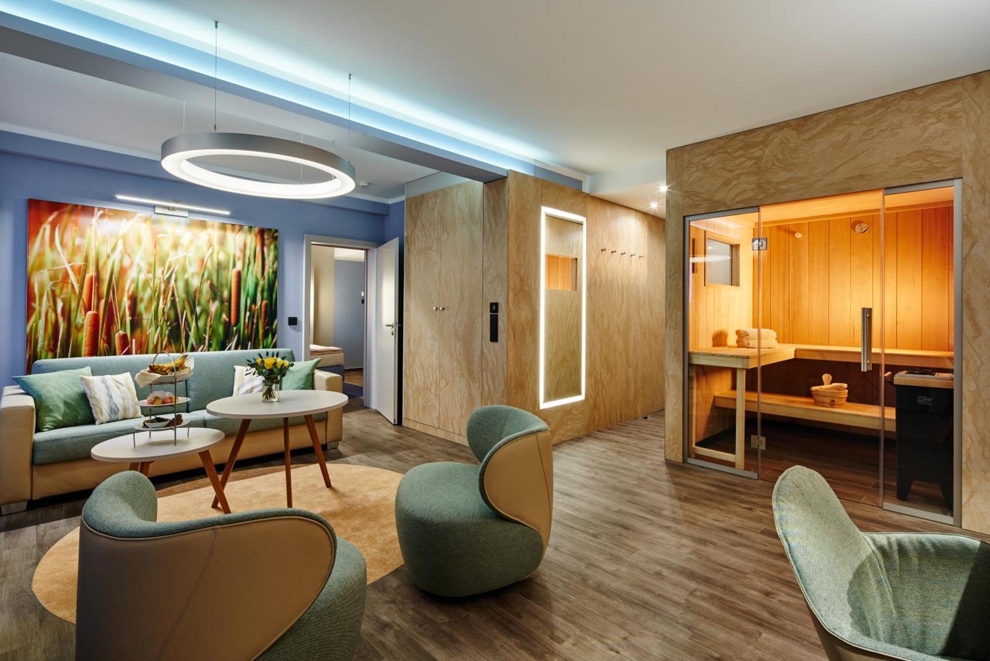 Deluxe Suite mit Sauna – Seeseite